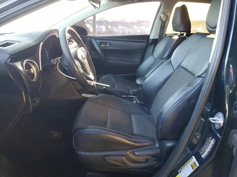 2017 TOYOTA COROLLA SE  