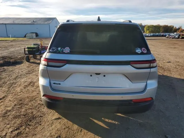 2023 JEEP GRAND CHEROKEE LAREDO  