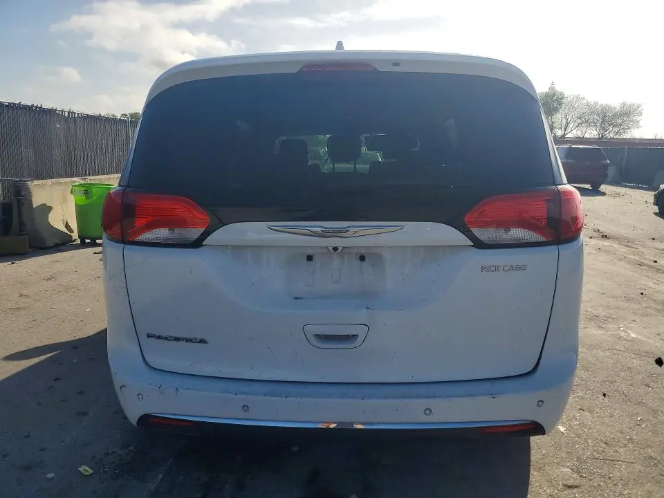 2017 CHRYSLER PACIFICA TOURING L PLUS  