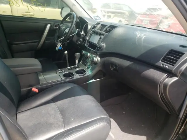 2013 TOYOTA HIGHLANDER BASE