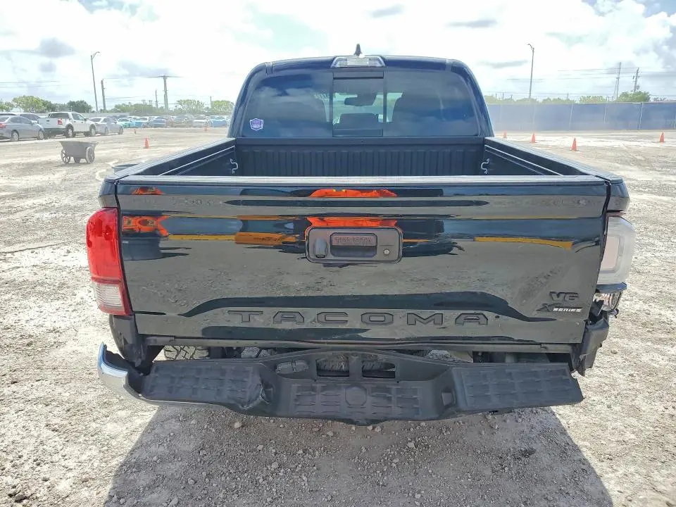 2021 TOYOTA TACOMA SR5 V6  