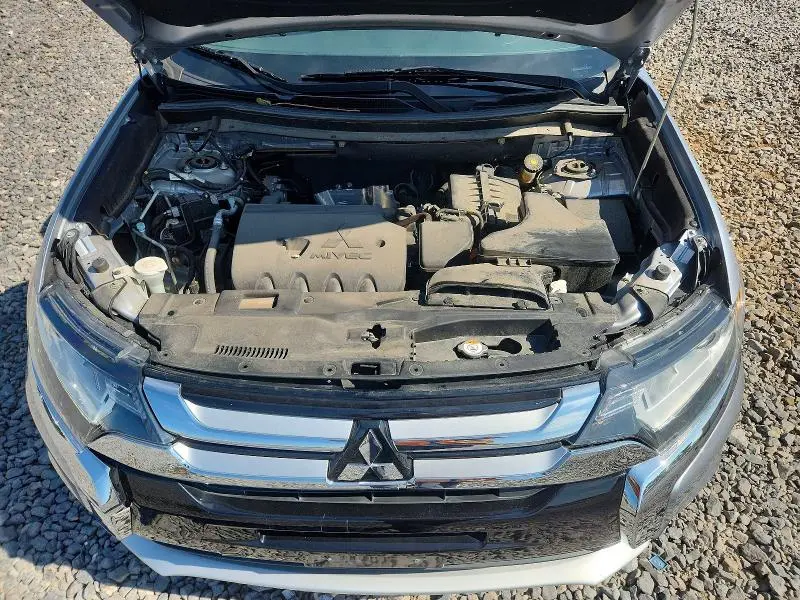 2017 MITSUBISHI OUTLANDER ES  