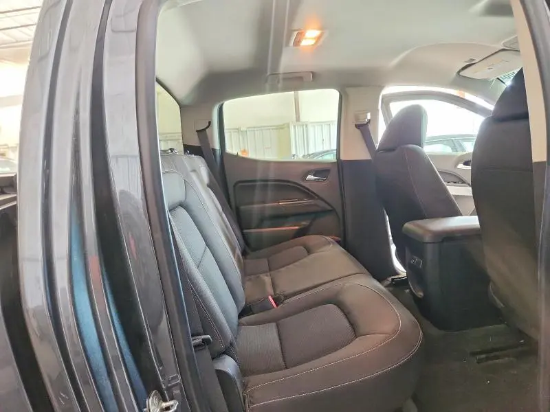 2015 CHEVROLET COLORADO LT  