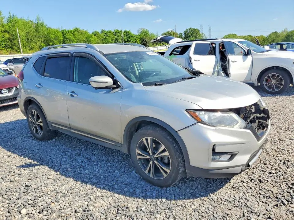 2018 NISSAN ROGUE SL  