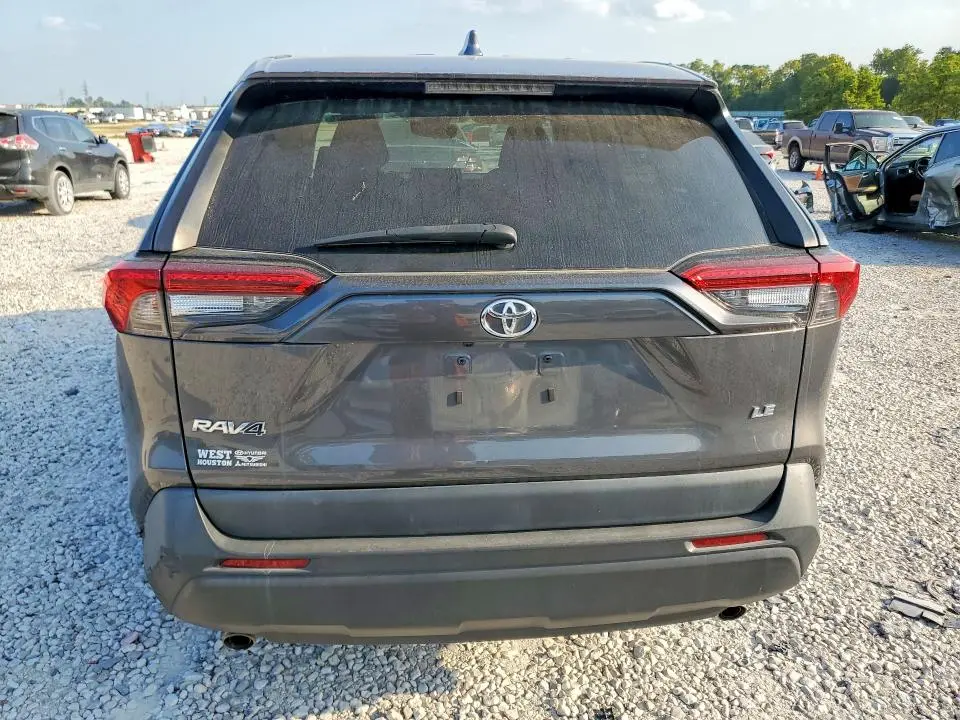2022 TOYOTA RAV4 LE  