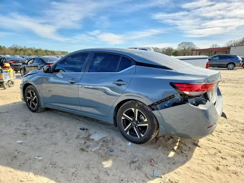 2024 NISSAN SENTRA SV  