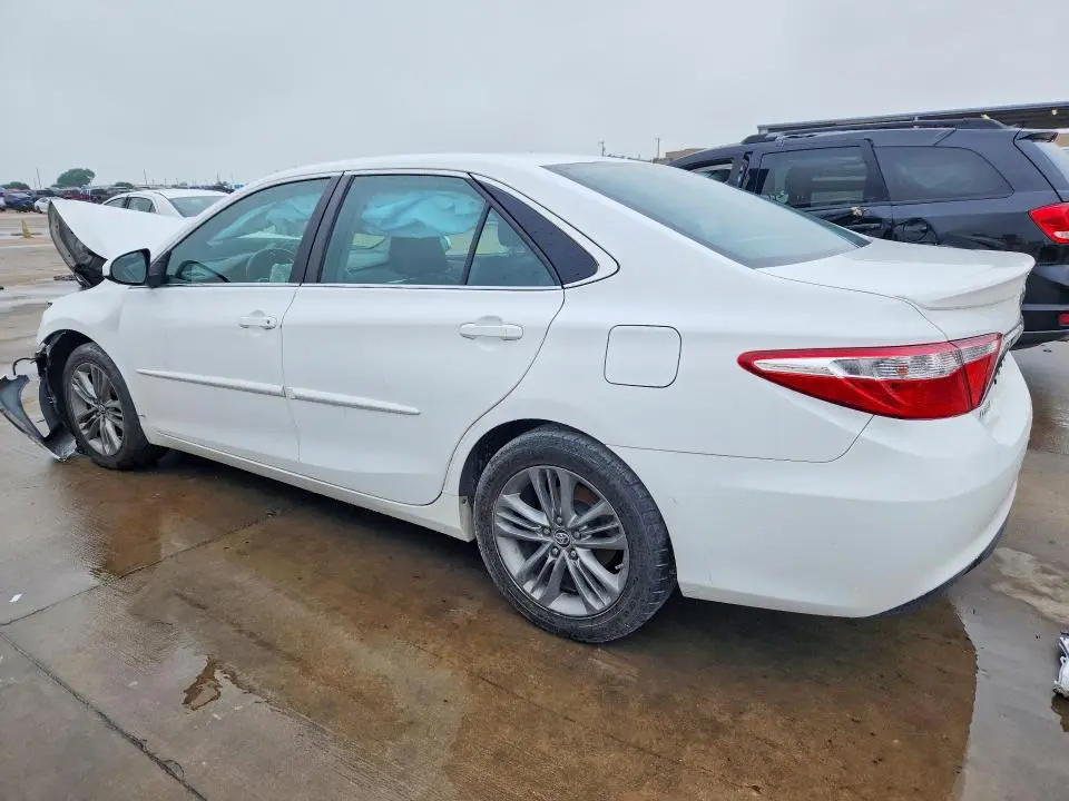 2017 TOYOTA CAMRY SE  