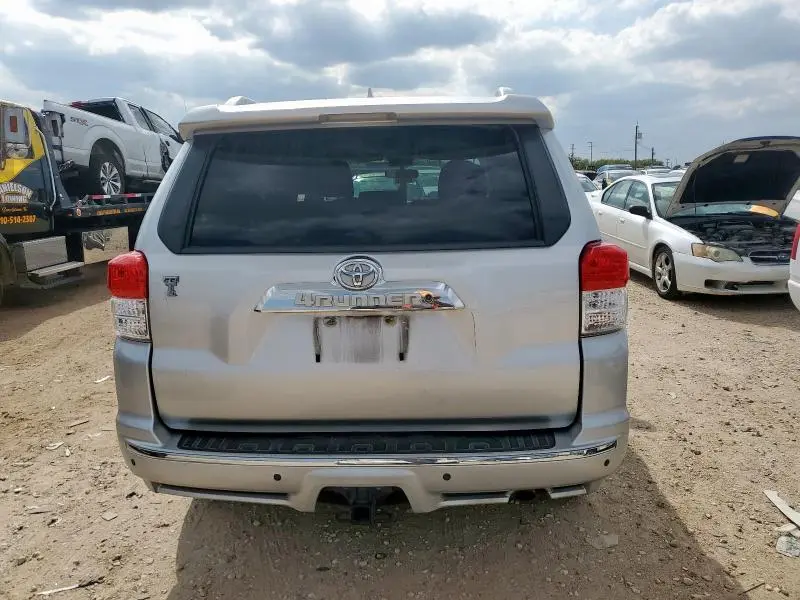 2012 TOYOTA 4RUNNER SR5  