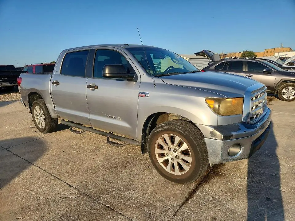 2010 TOYOTA TUNDRA CREWMAX SR5  