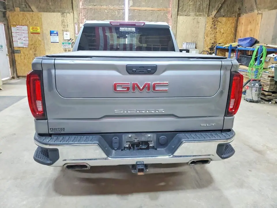 2023 GMC SIERRA K1500 SLT  