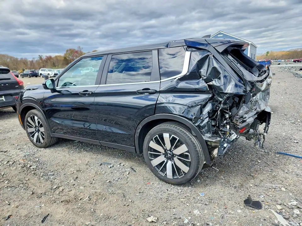 2025 MITSUBISHI OUTLANDER SE  