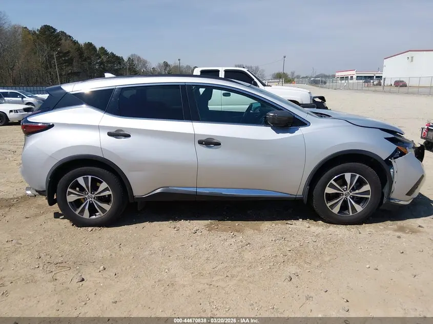 2019 NISSAN MURANO SV