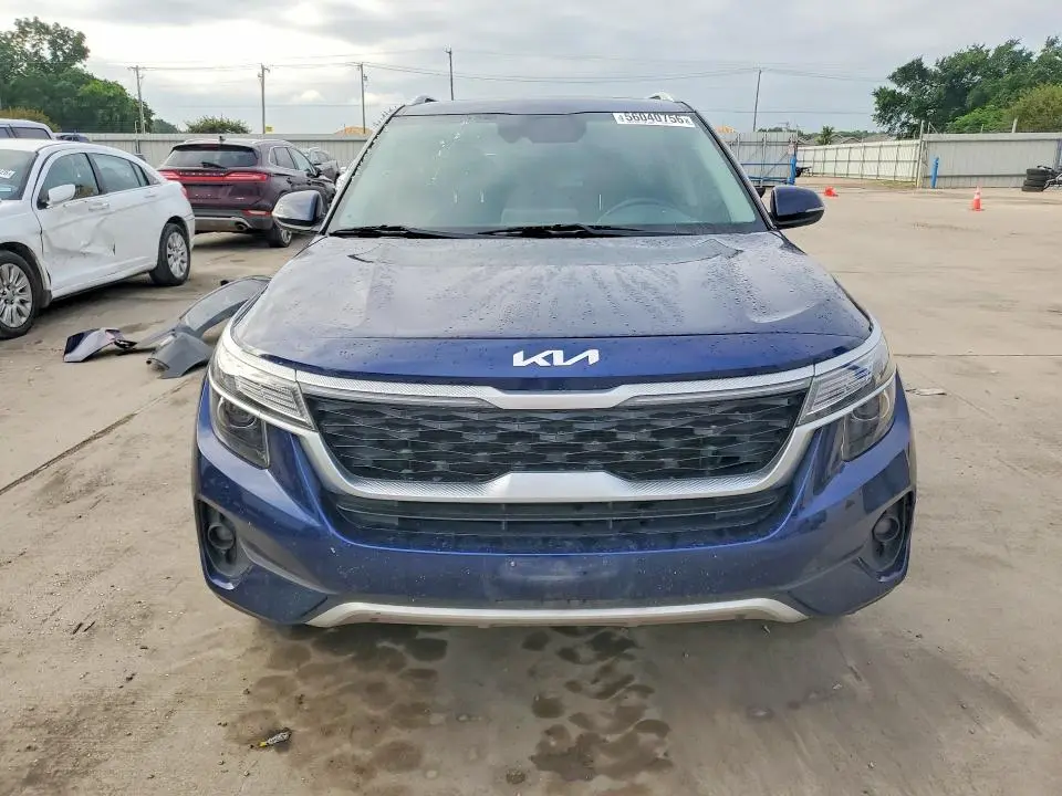 2022 KIA SELTOS EX  