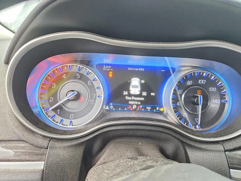 2015 CHRYSLER 300 LIMITED  