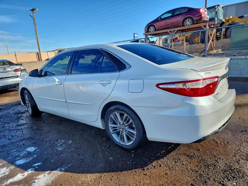 2016 TOYOTA CAMRY LE  