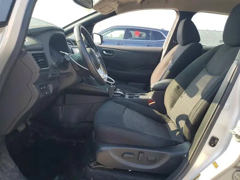 2020 NISSAN LEAF SV PLUS  
