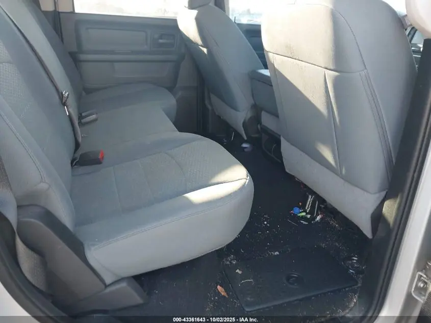 2019 RAM 1500 CLASSIC EXPRESS  4X2 5'7 BOX