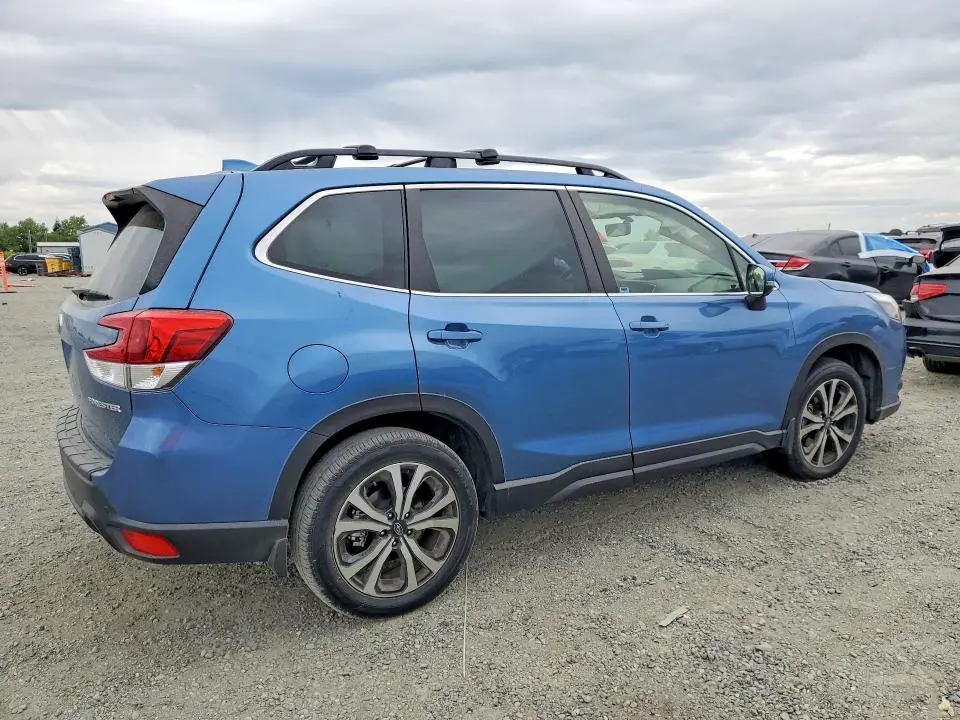 2022 SUBARU FORESTER LIMITED  
