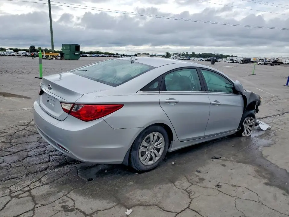 2012 HYUNDAI SONATA GLS  