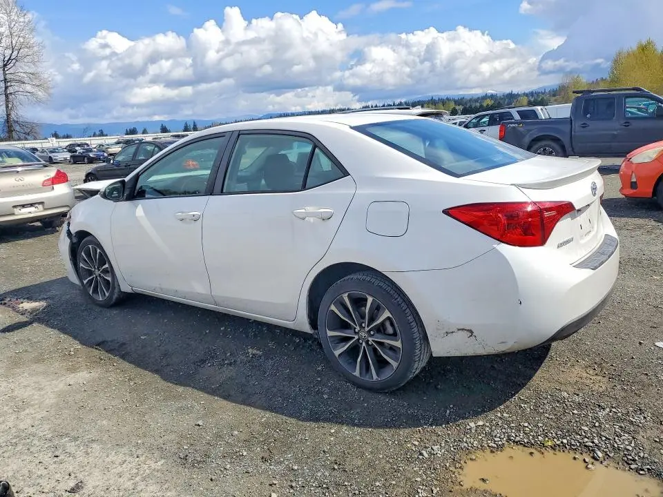 2019 TOYOTA COROLLA SE  
