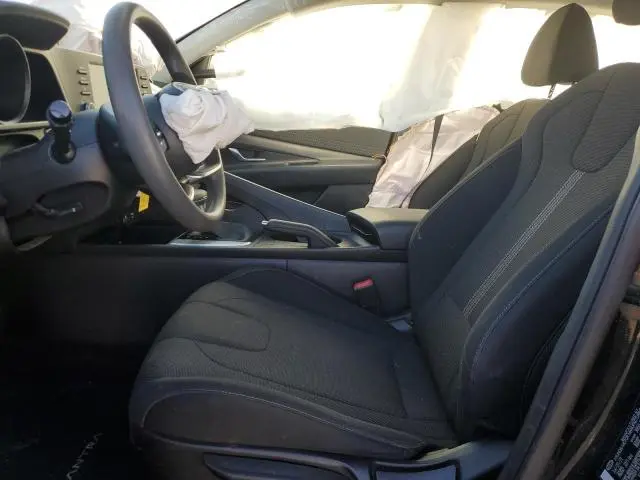2022 HYUNDAI ELANTRA SE