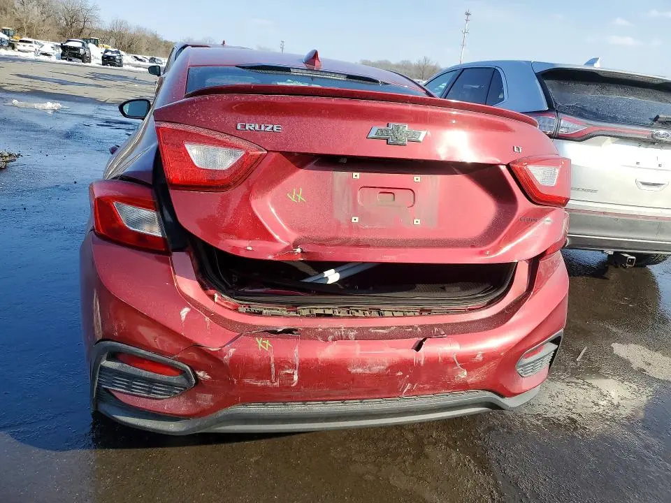 2018 CHEVROLET CRUZE LT  