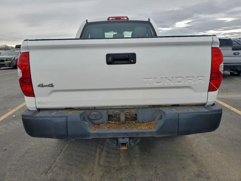 2018 TOYOTA TUNDRA DOUBLE CAB SR  