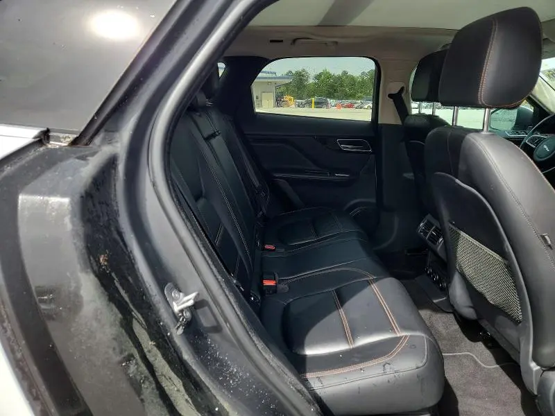 2019 JAGUAR F-PACE PRESTIGE  
