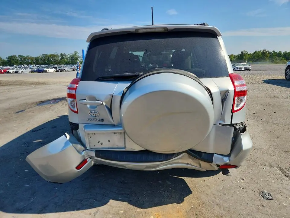 2012 TOYOTA RAV4 BASE  