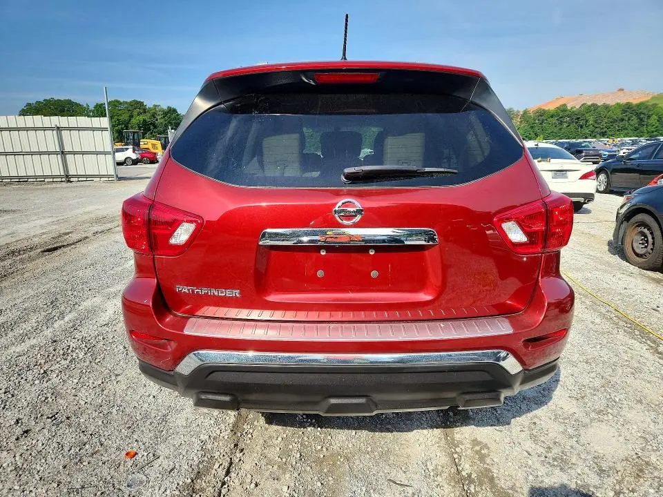 2017 NISSAN PATHFINDER S  