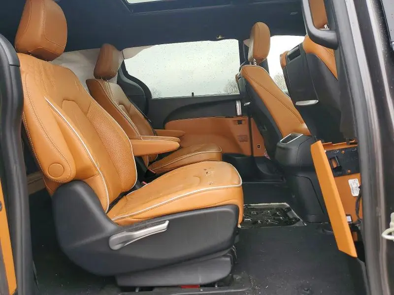 2022 CHRYSLER PACIFICA HYBRID PINNACLE  