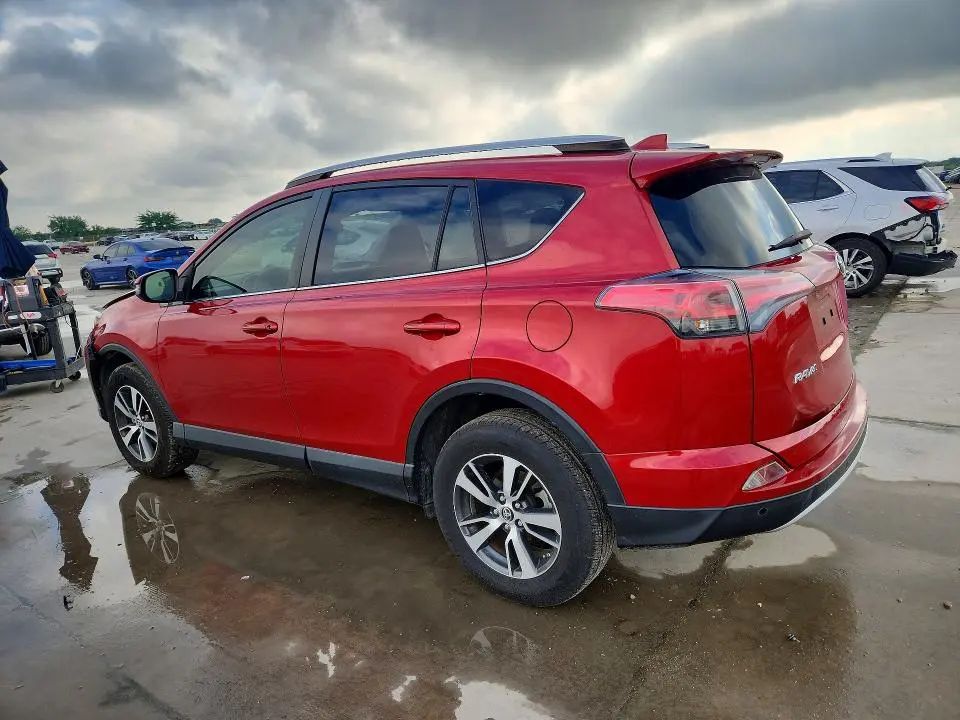 2016 TOYOTA RAV4 XLE  