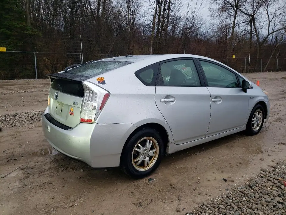 2011 TOYOTA PRIUS TWO  