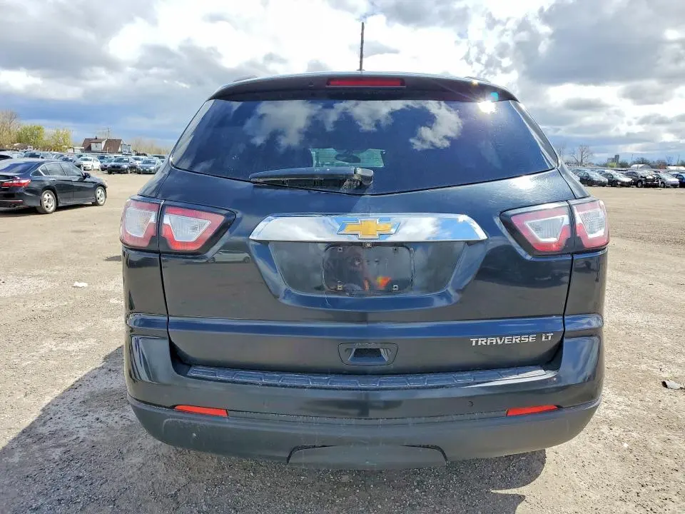 2014 CHEVROLET TRAVERSE LT  