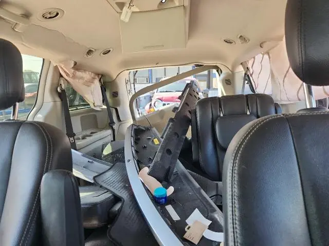 2014 CHRYSLER TOWN & COUNTRY TOURING L  