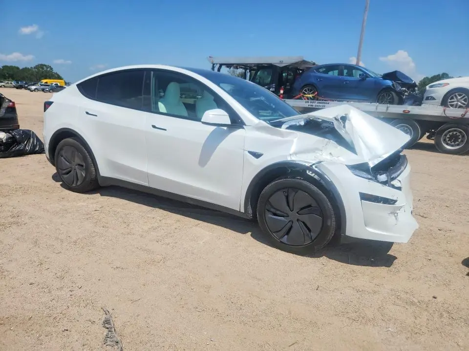 2026 TESLA MODEL Y   