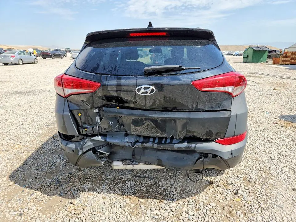 2017 HYUNDAI TUCSON SE PLUS  