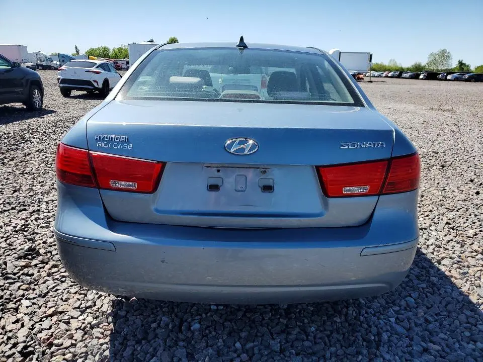 2010 HYUNDAI SONATA GLS  