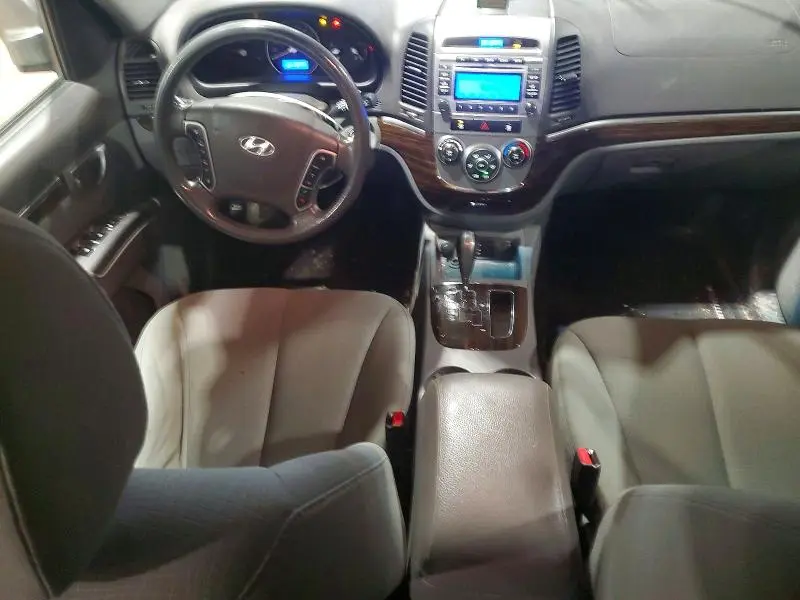 2012 HYUNDAI SANTA FE GLS  