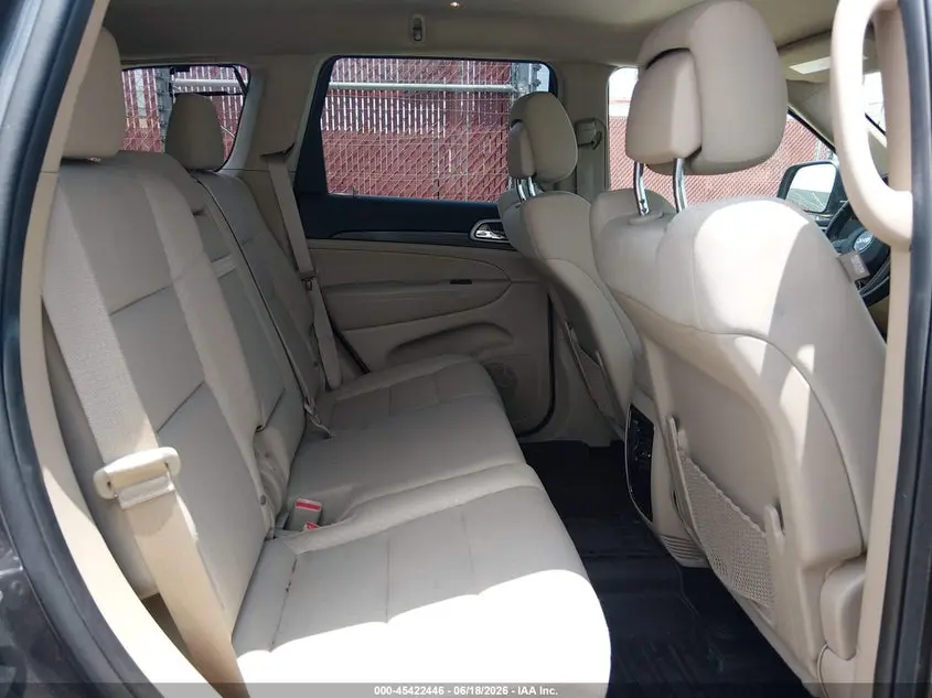 2019 JEEP GRAND CHEROKEE LAREDO E 4X4