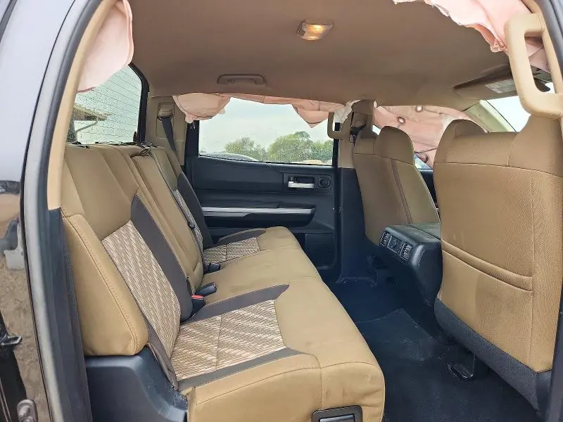 2018 TOYOTA TUNDRA CREWMAX SR5  