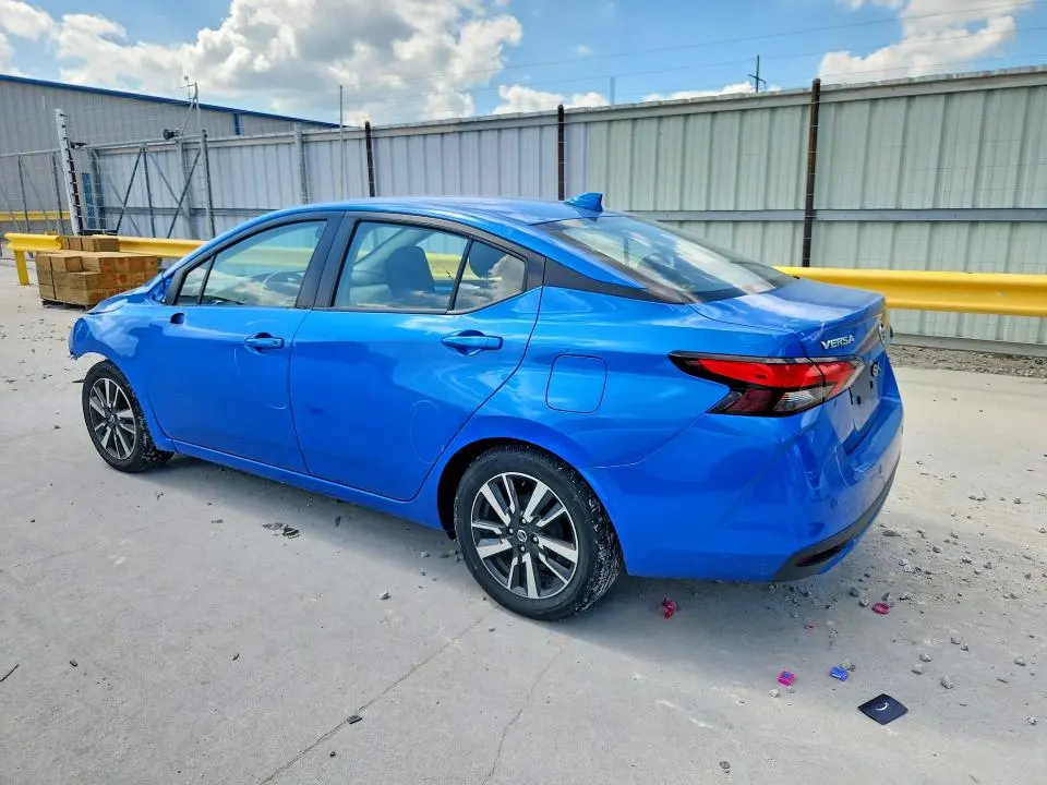 2020 NISSAN VERSA SV  