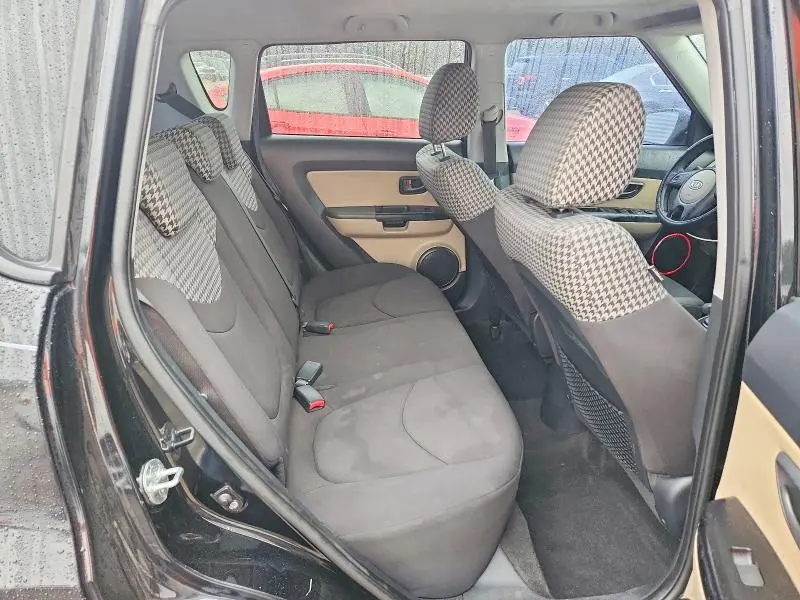 2010 KIA SOUL +  