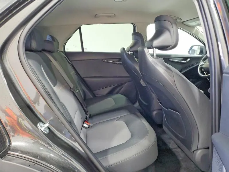 2026 KIA NIRO LX  