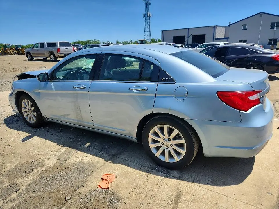2013 CHRYSLER 200 LIMITED  