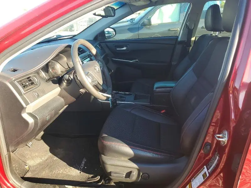 2017 TOYOTA CAMRY SE  