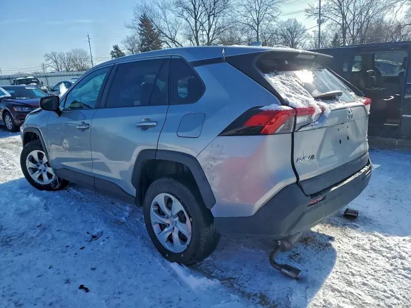 2022 TOYOTA RAV4 LE  