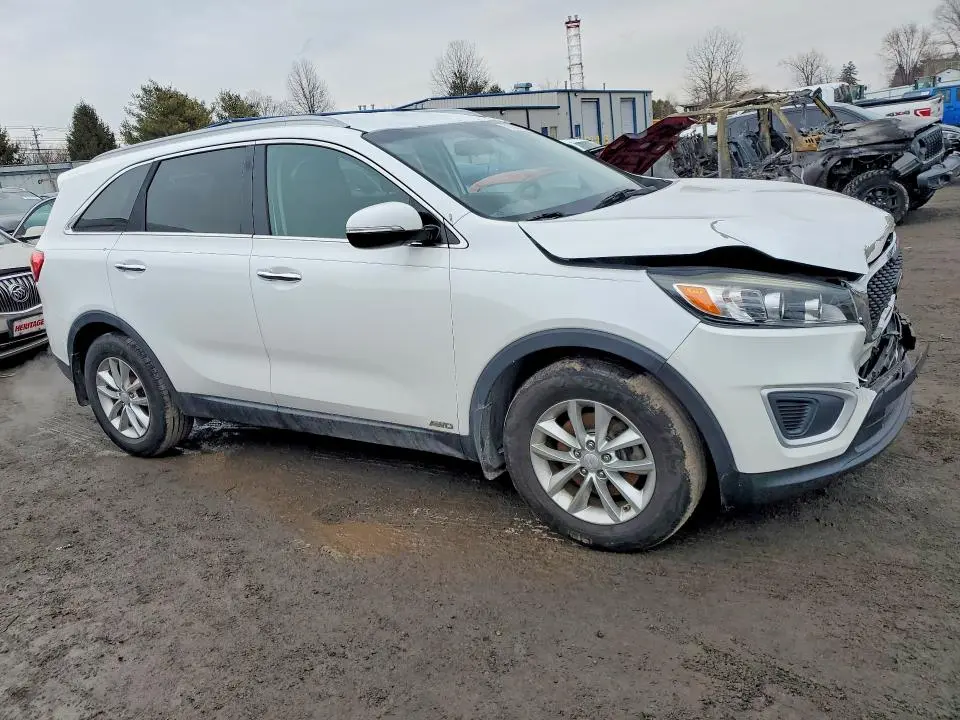 2016 KIA SORENTO LX  