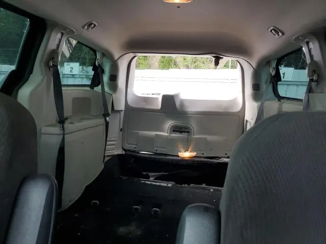 2016 DODGE GRAND CARAVAN SE  