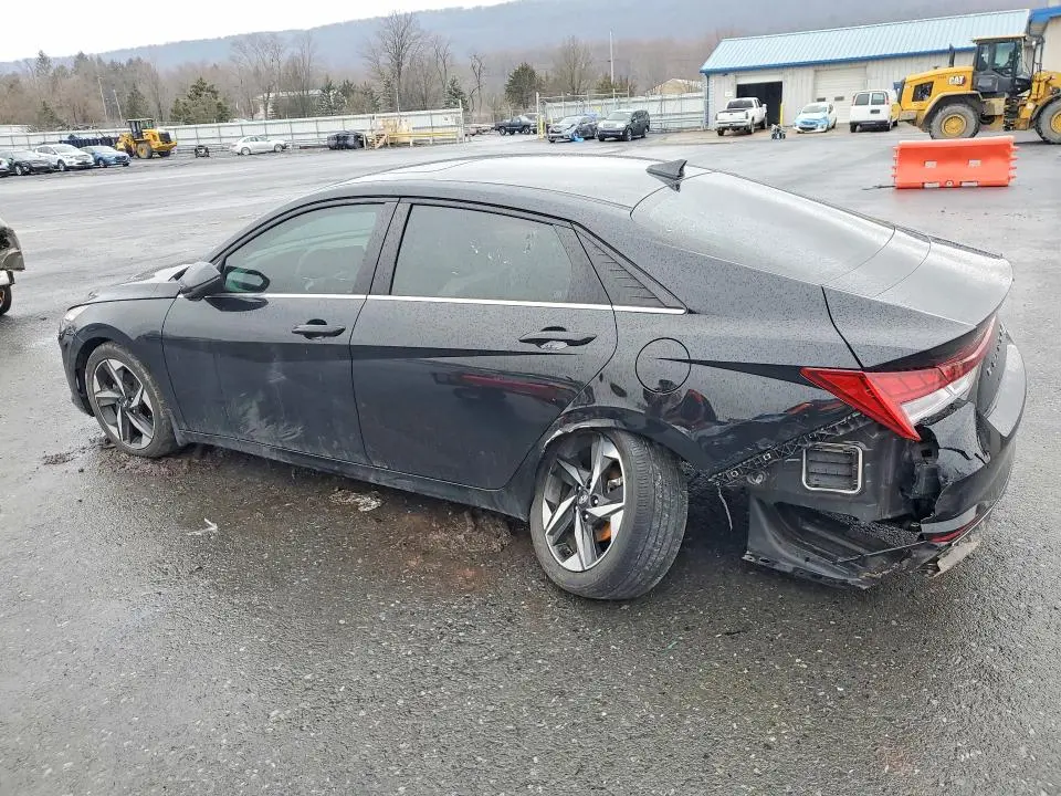 2022 HYUNDAI ELANTRA LIMITED  